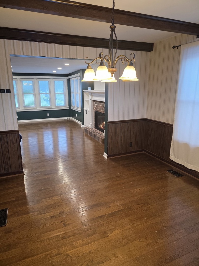 203 S Lombard Avenue, Lombard, IL 60148