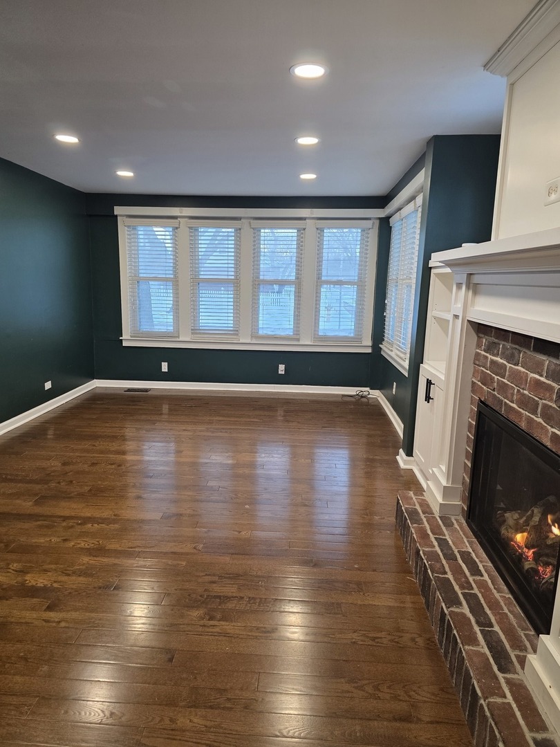 203 S Lombard Avenue, Lombard, IL 60148