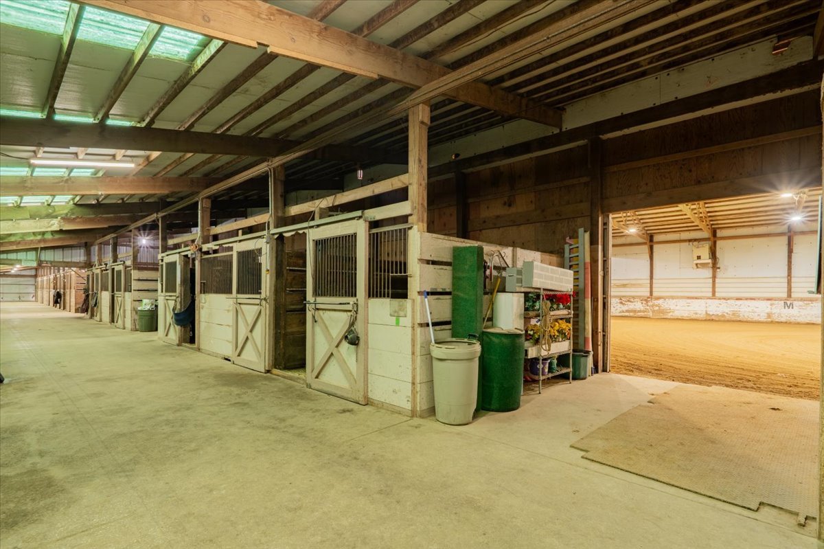 26151 E 2500 North Road, Lexington, IL 61753