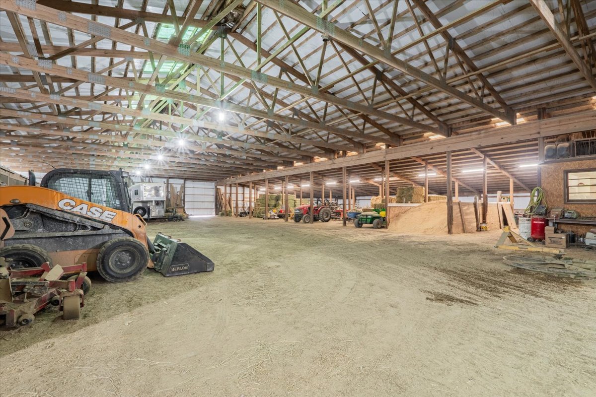 26151 E 2500 North Road, Lexington, IL 61753