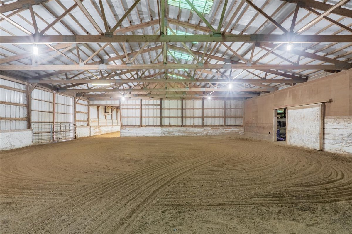 26151 E 2500 North Road, Lexington, IL 61753