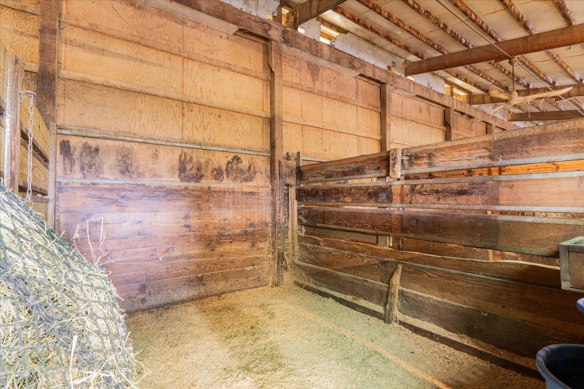 26151 E 2500 North Road, Lexington, IL 61753