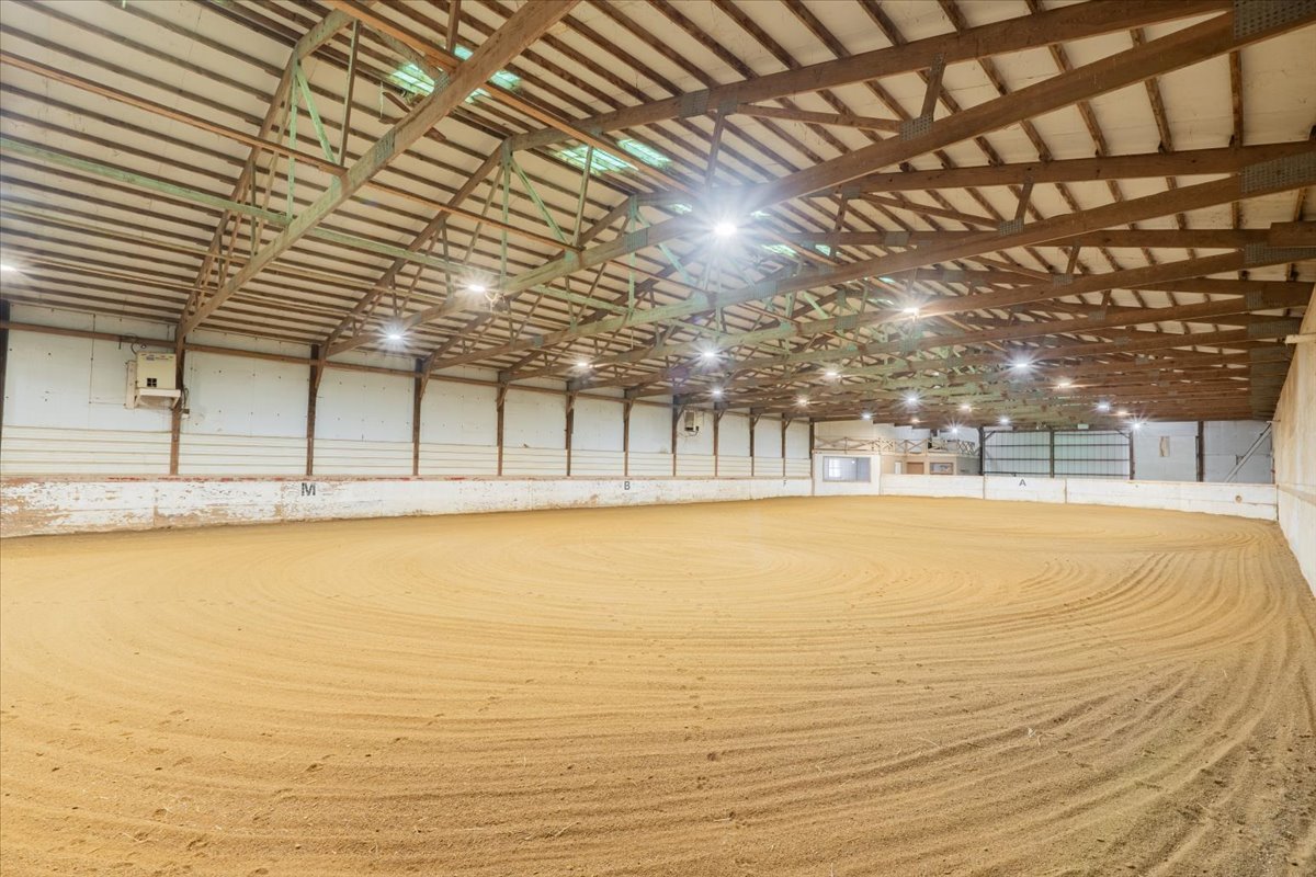 26151 E 2500 North Road, Lexington, IL 61753