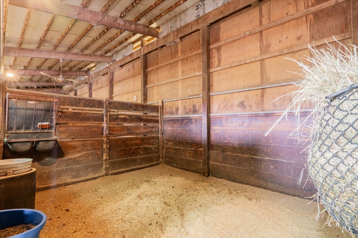 26151 E 2500 North Road, Lexington, IL 61753