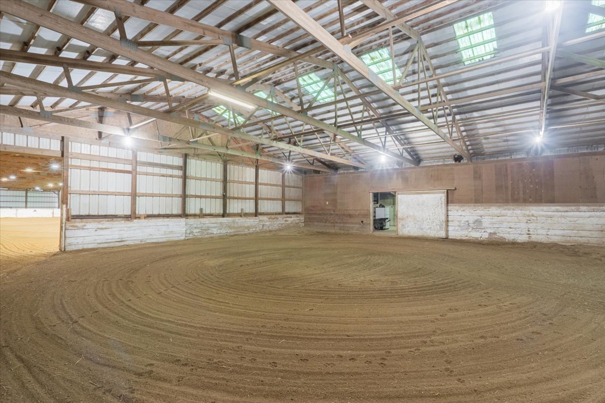 26151 E 2500 North Road, Lexington, IL 61753