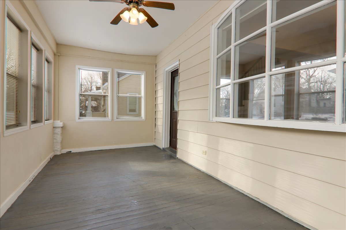 813 W Jefferson Street, Bloomington, IL 61701