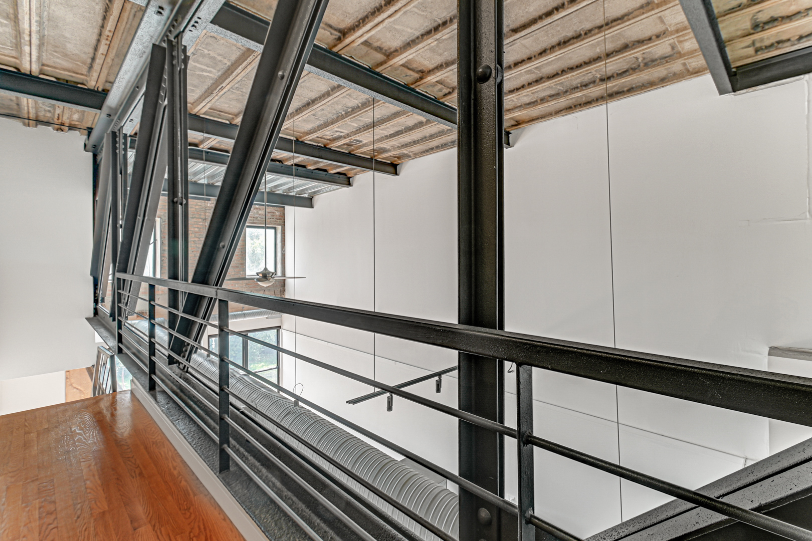 6300 S Woodlawn Street #305, Chicago, IL 60637