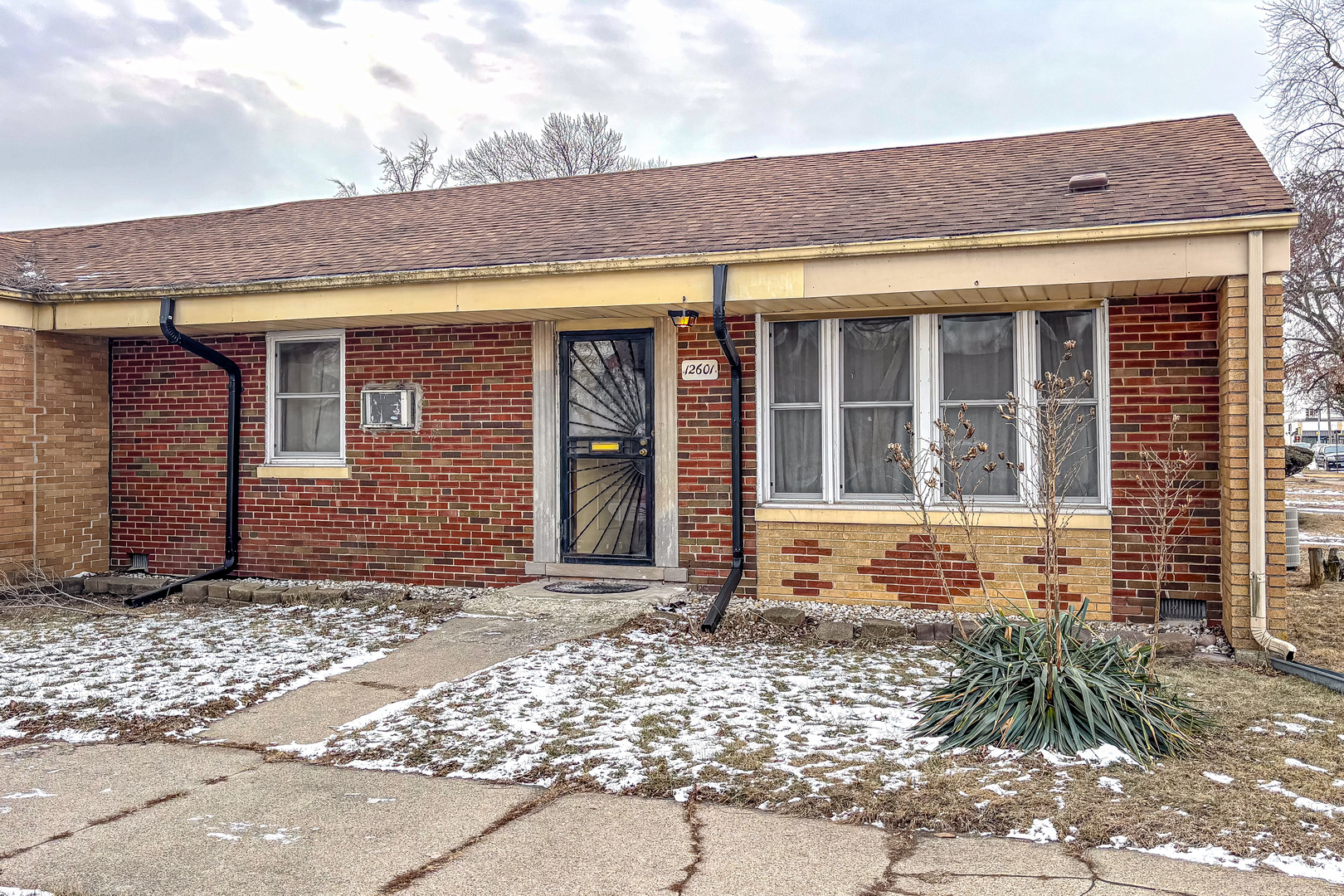 12601 S BISHOP Street, Calumet Park, IL 60827