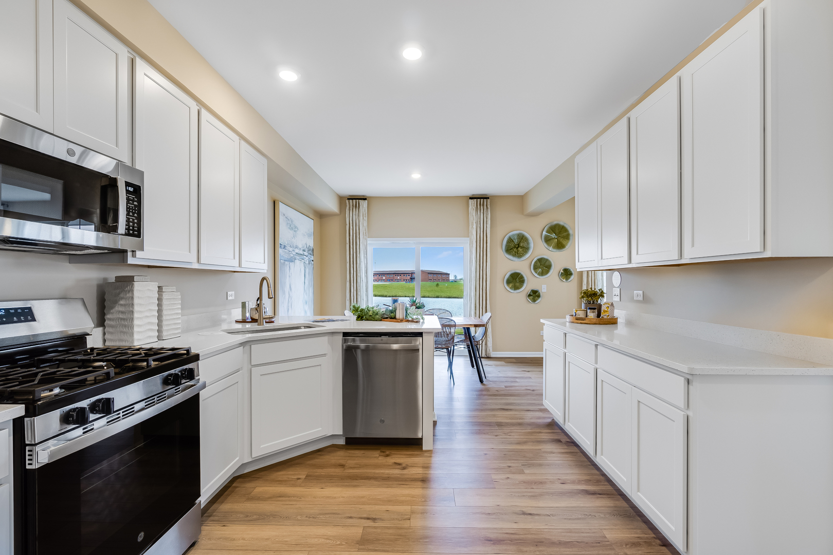 7723 Nightshade Lane, Joliet, IL 60431