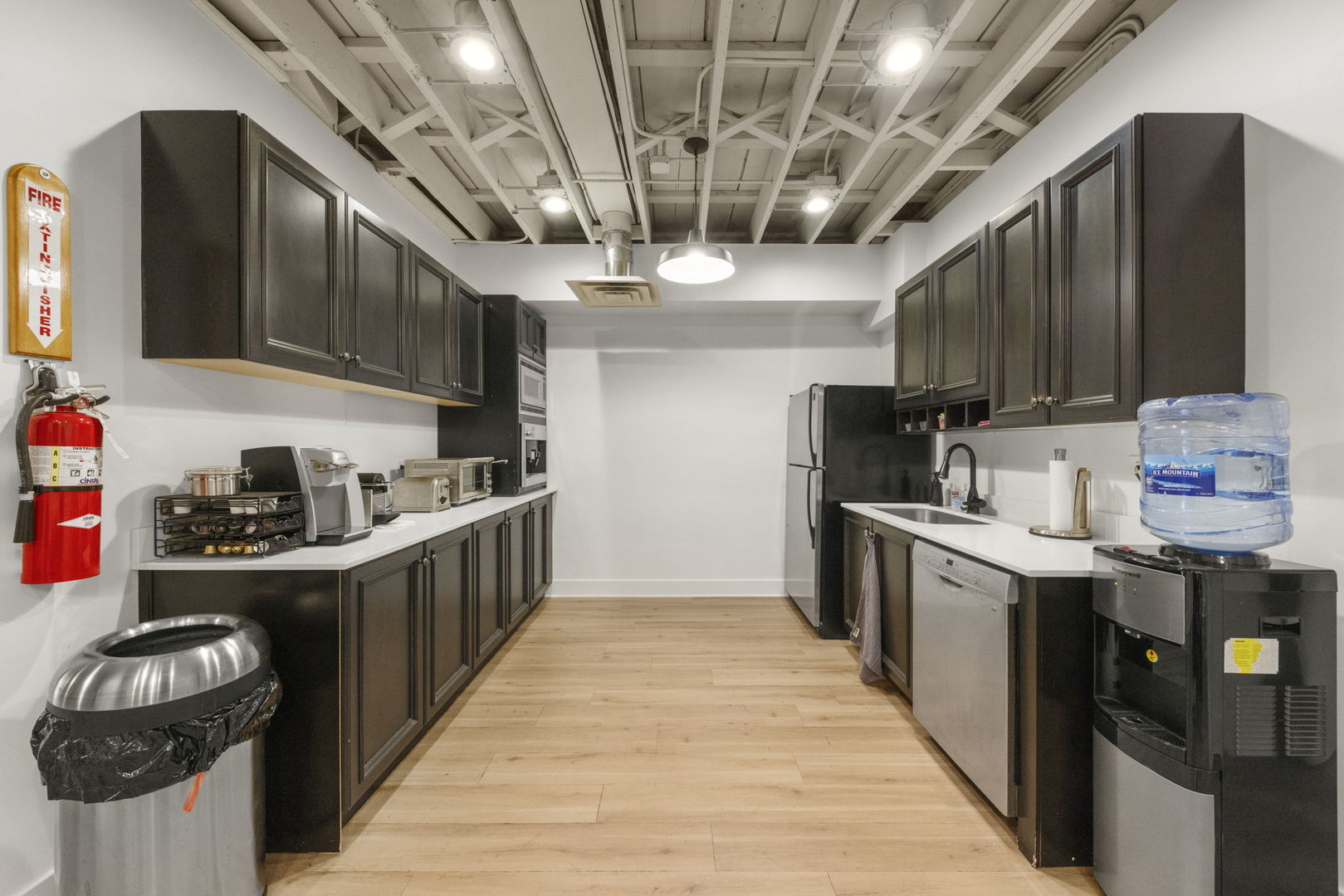 175 N Washington Street, Wheaton, IL 60187