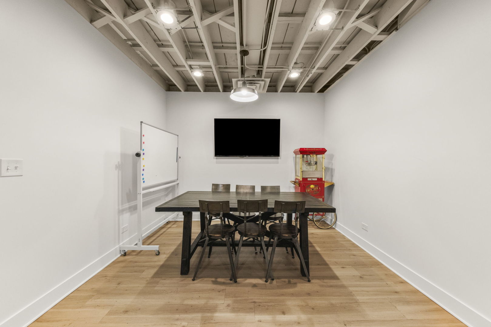 175 N Washington Street, Wheaton, IL 60187