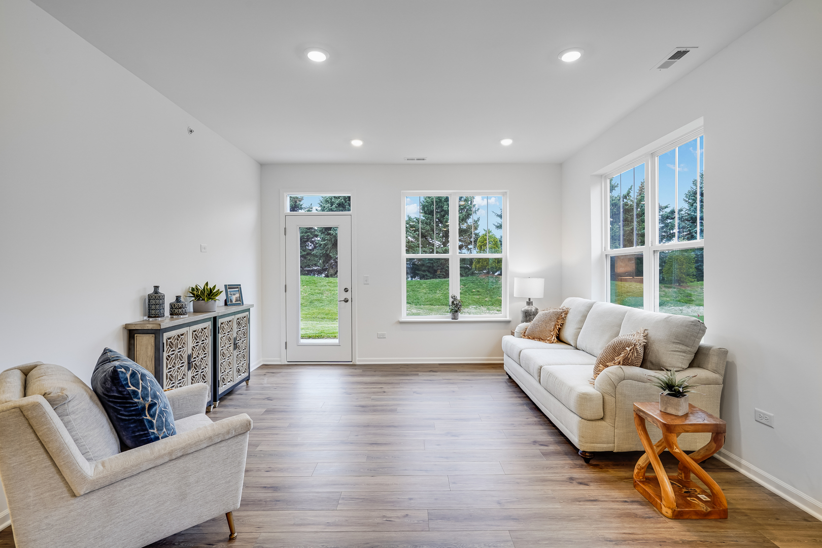 12246 Barcroft Circle, Huntley, IL 60142