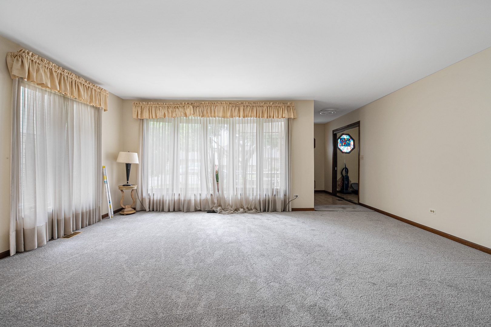 10567 Waterford Drive, Westchester, IL 60154