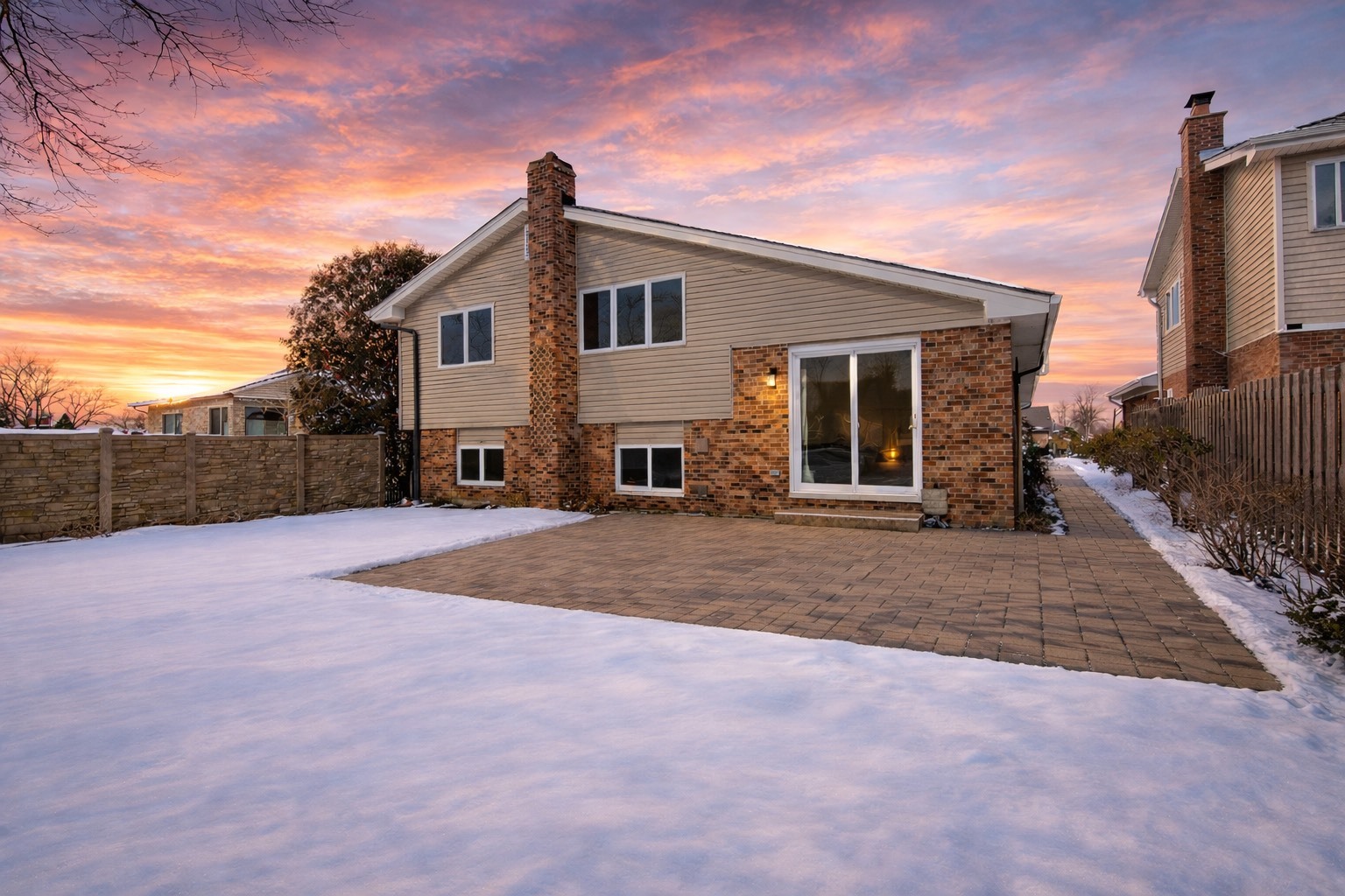 10567 Waterford Drive, Westchester, IL 60154