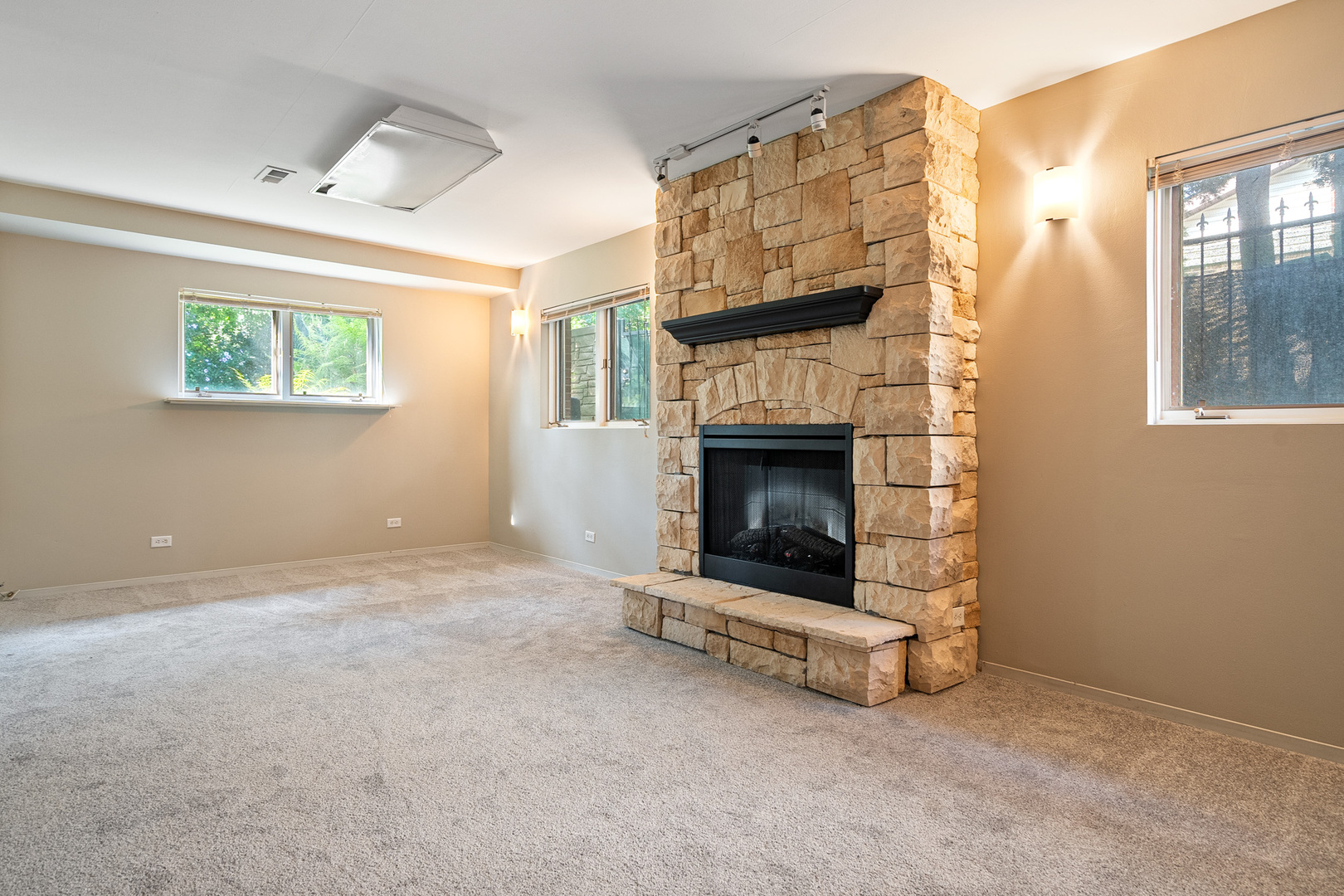 10567 Waterford Drive, Westchester, IL 60154