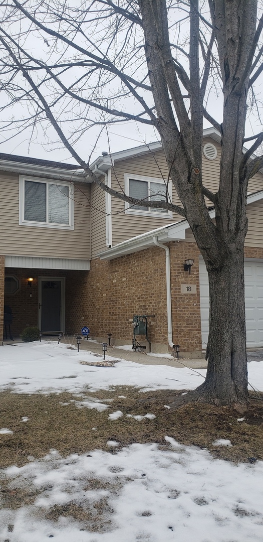 18 Forest Wood Lane, Park Forest, IL 60466