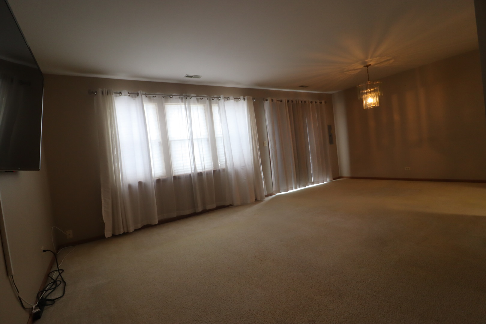 18 Forest Wood Lane, Park Forest, IL 60466