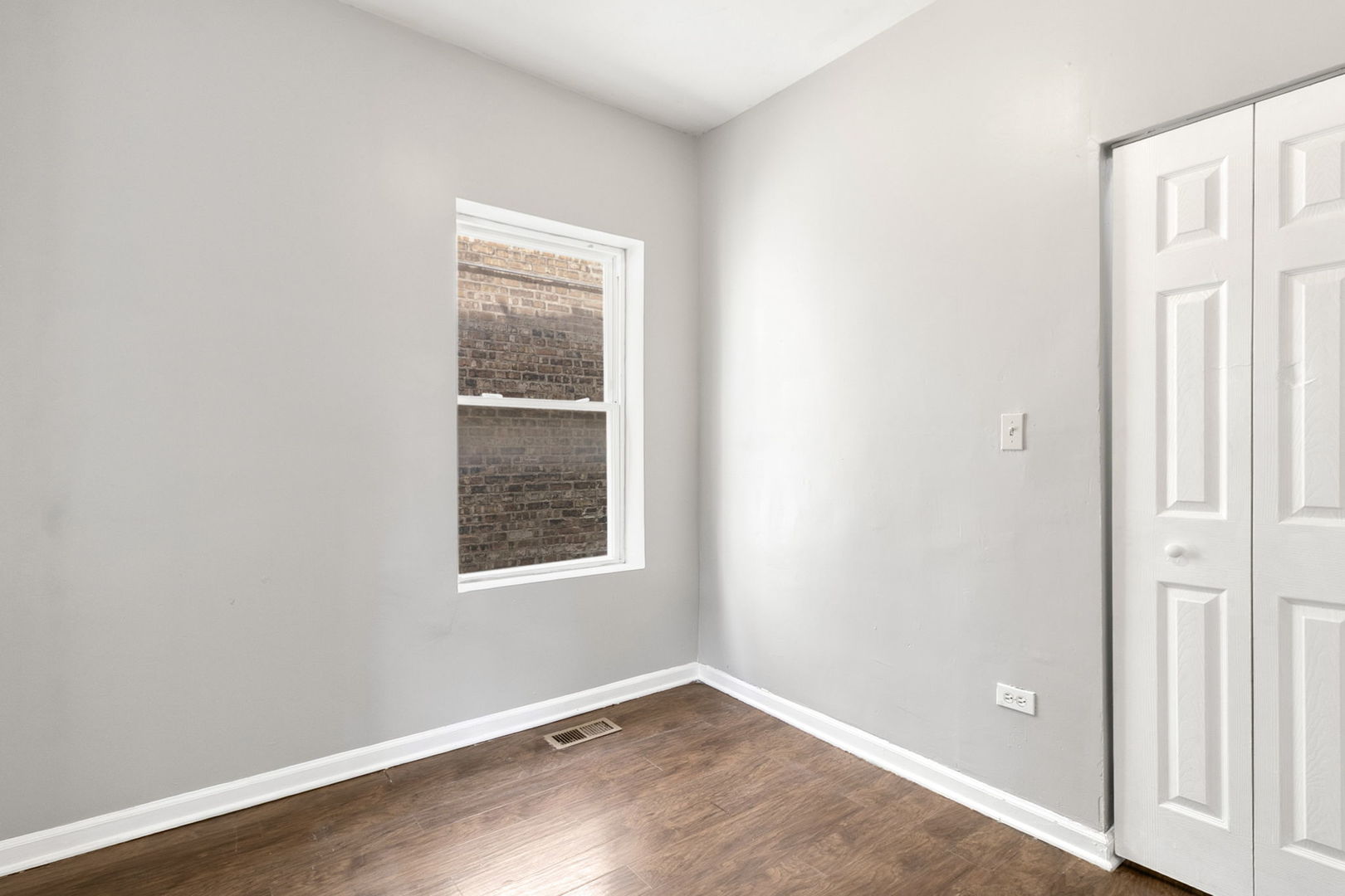 7940 S Evans Avenue, Chicago, IL 60619