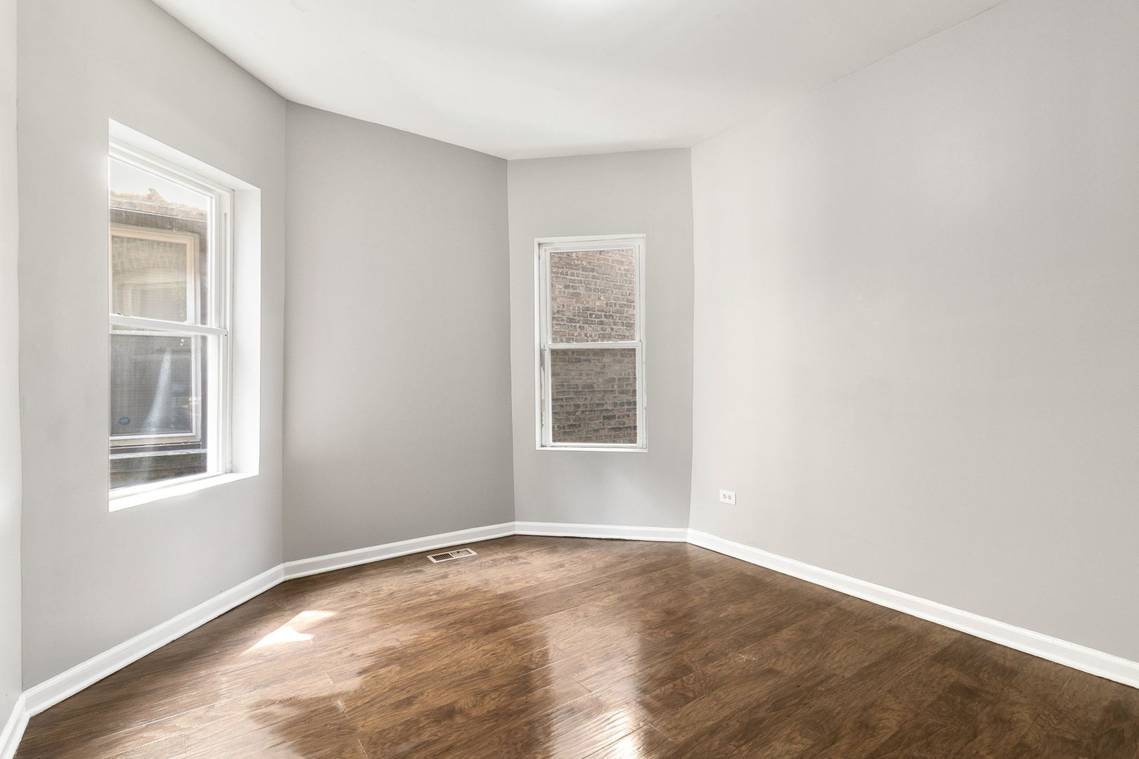 7940 S Evans Avenue, Chicago, IL 60619