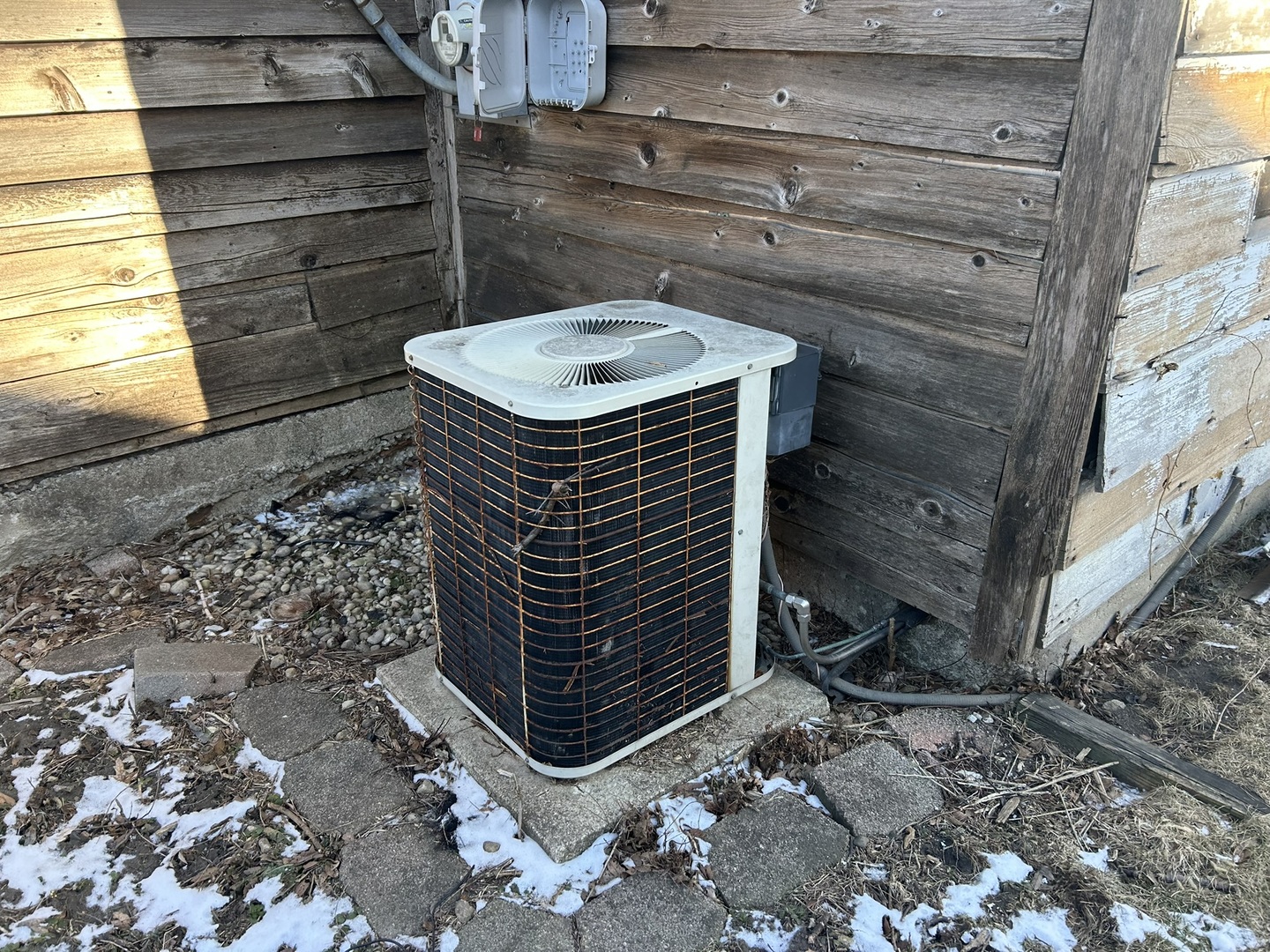 9606 S Natoma Avenue, Oak Lawn, IL 60453