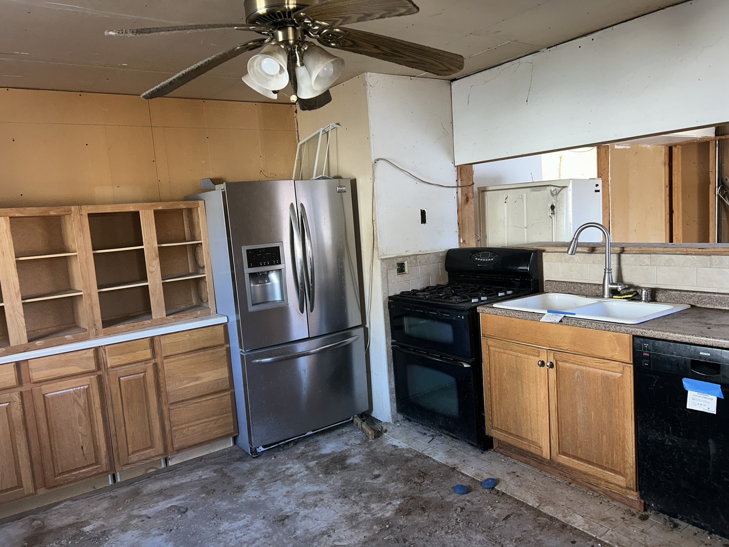 9606 S Natoma Avenue, Oak Lawn, IL 60453