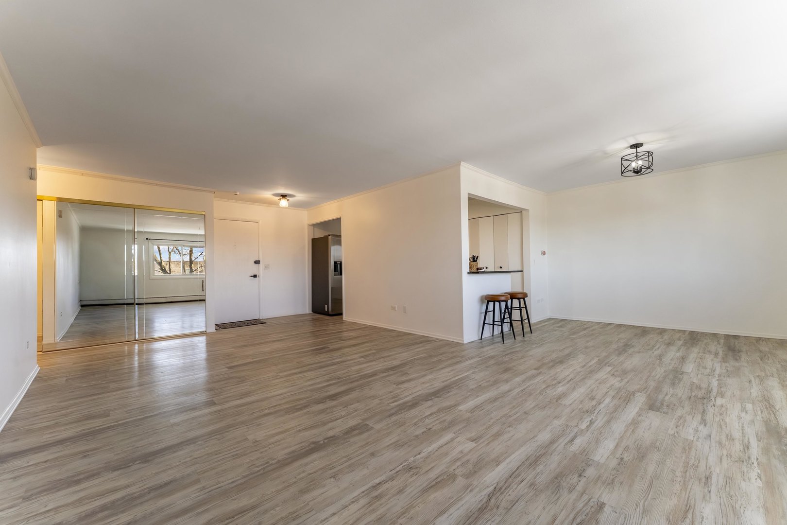 10015 Beverly Drive #404, Skokie, IL 60076