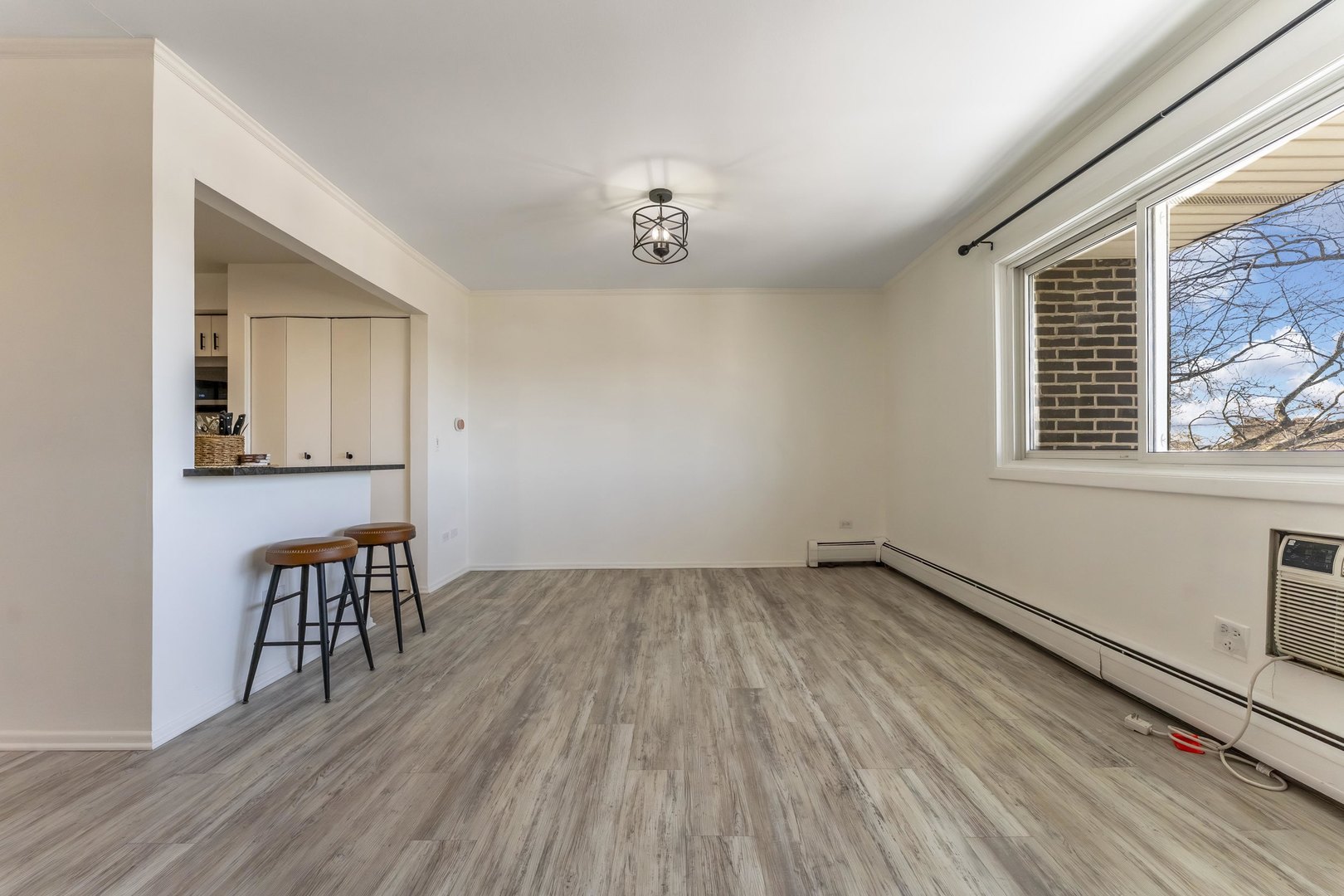 10015 Beverly Drive #404, Skokie, IL 60076