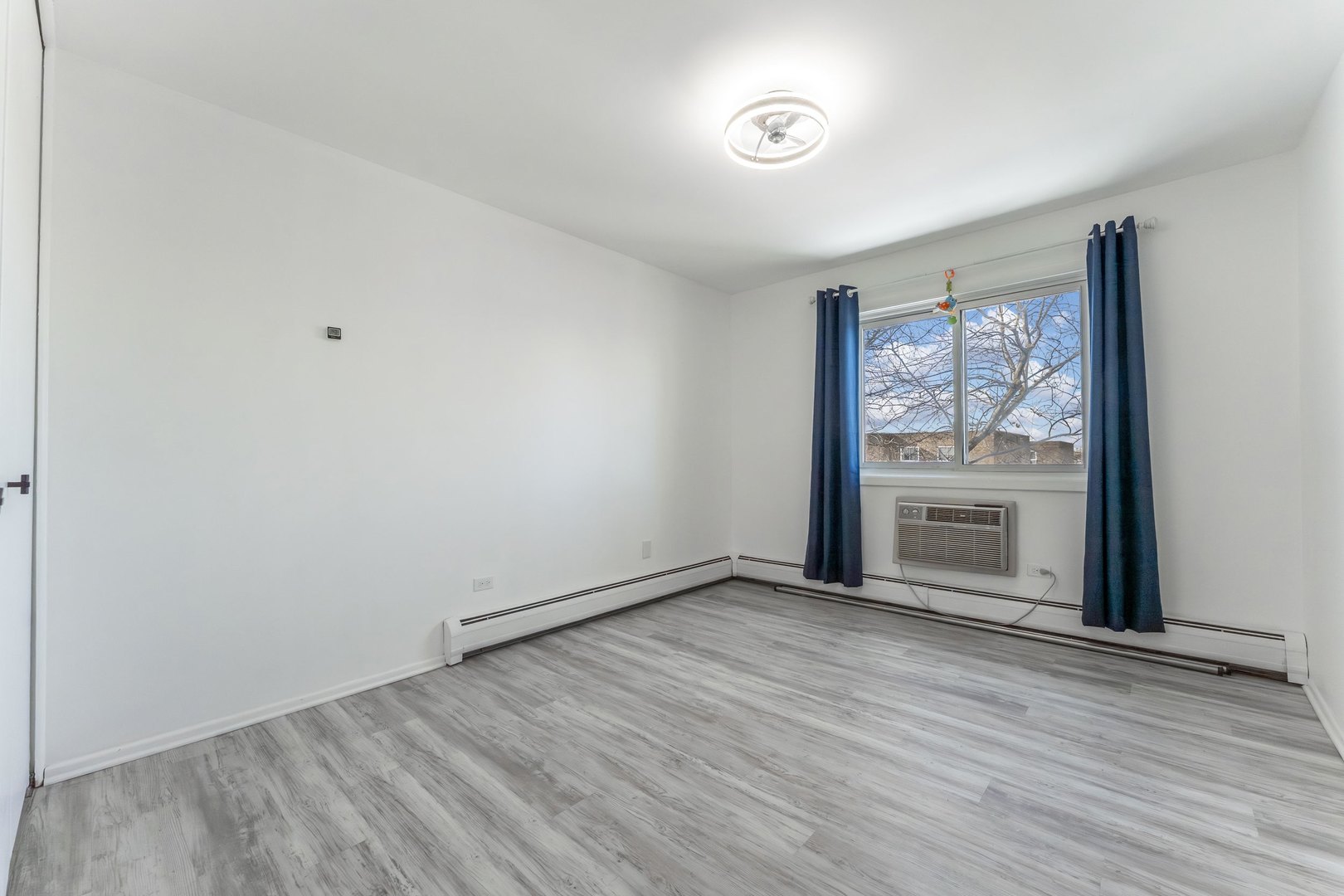 10015 Beverly Drive #404, Skokie, IL 60076