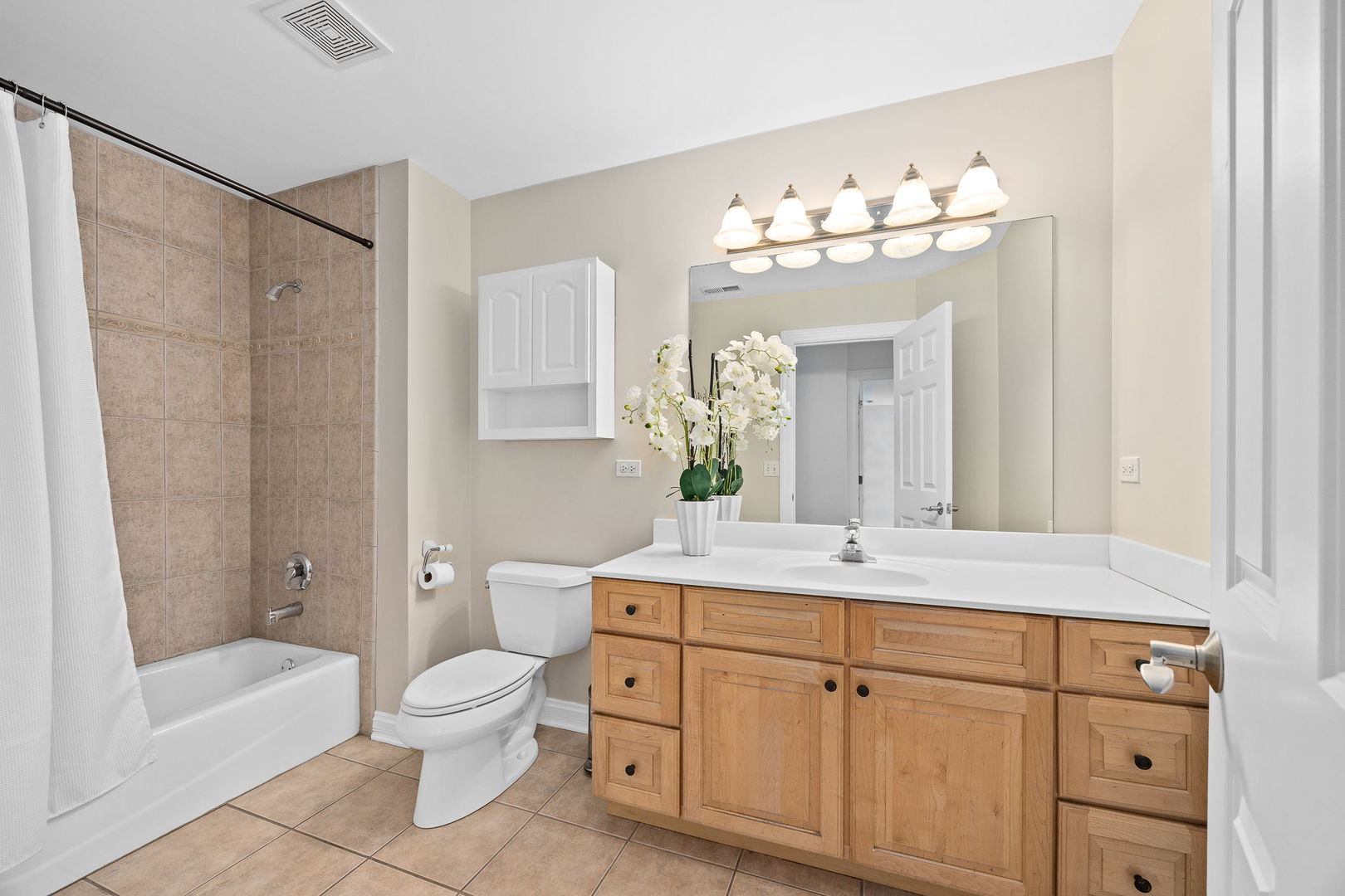 4001 Washington Street, Downers Grove, IL 60515