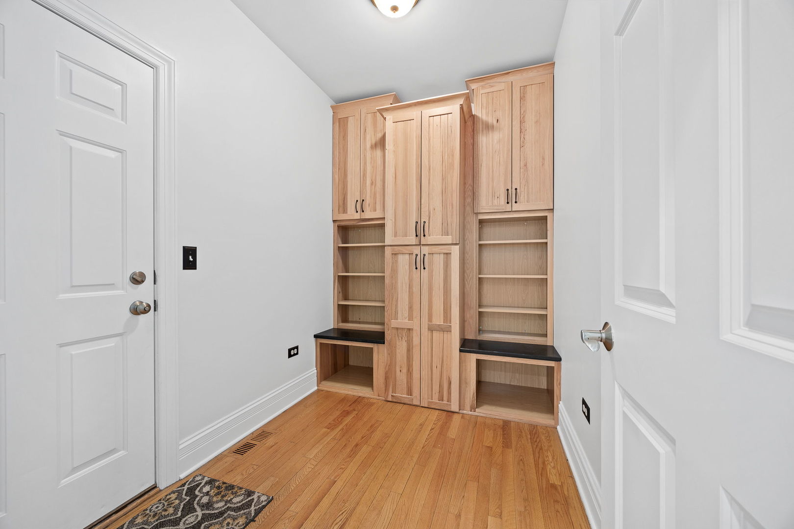 4001 Washington Street, Downers Grove, IL 60515