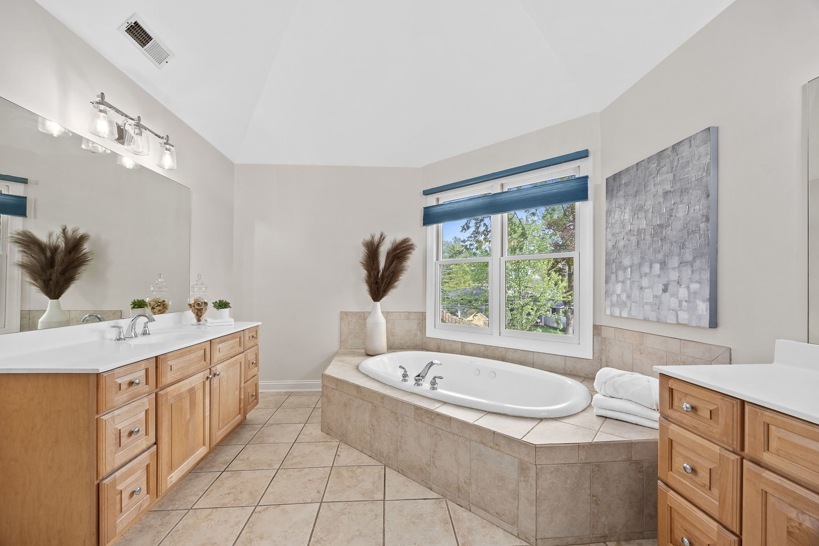 4001 Washington Street, Downers Grove, IL 60515