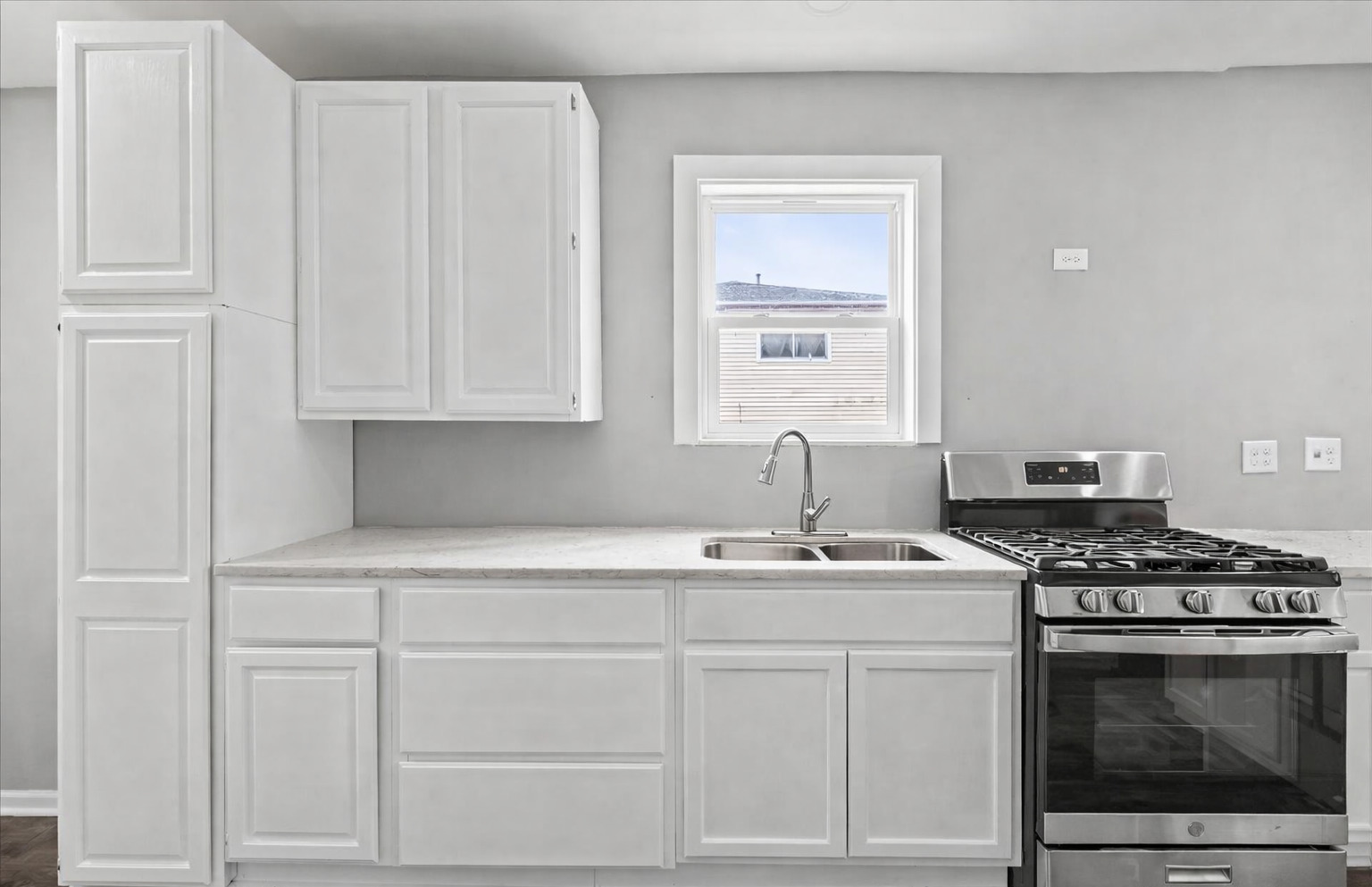 12531 S Honore Street, Calumet Park, IL 60827