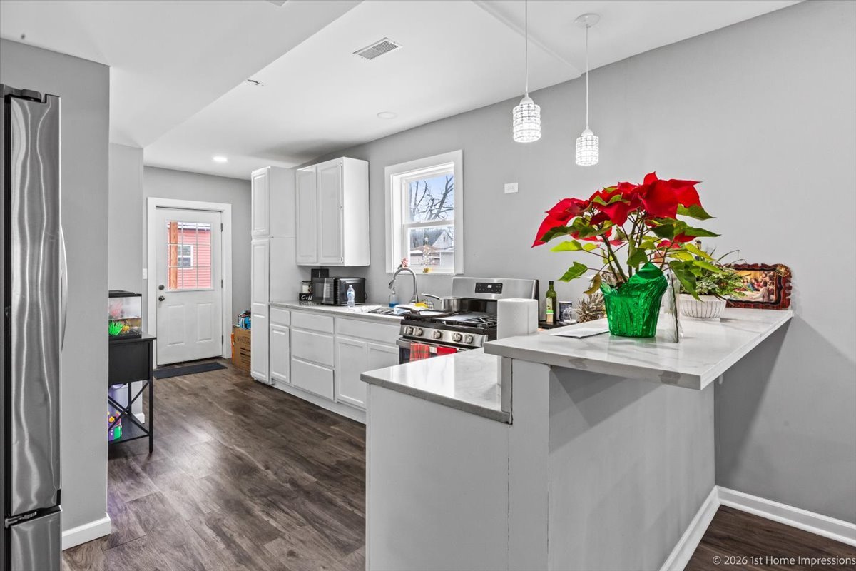 12531 S Honore Street, Calumet Park, IL 60827