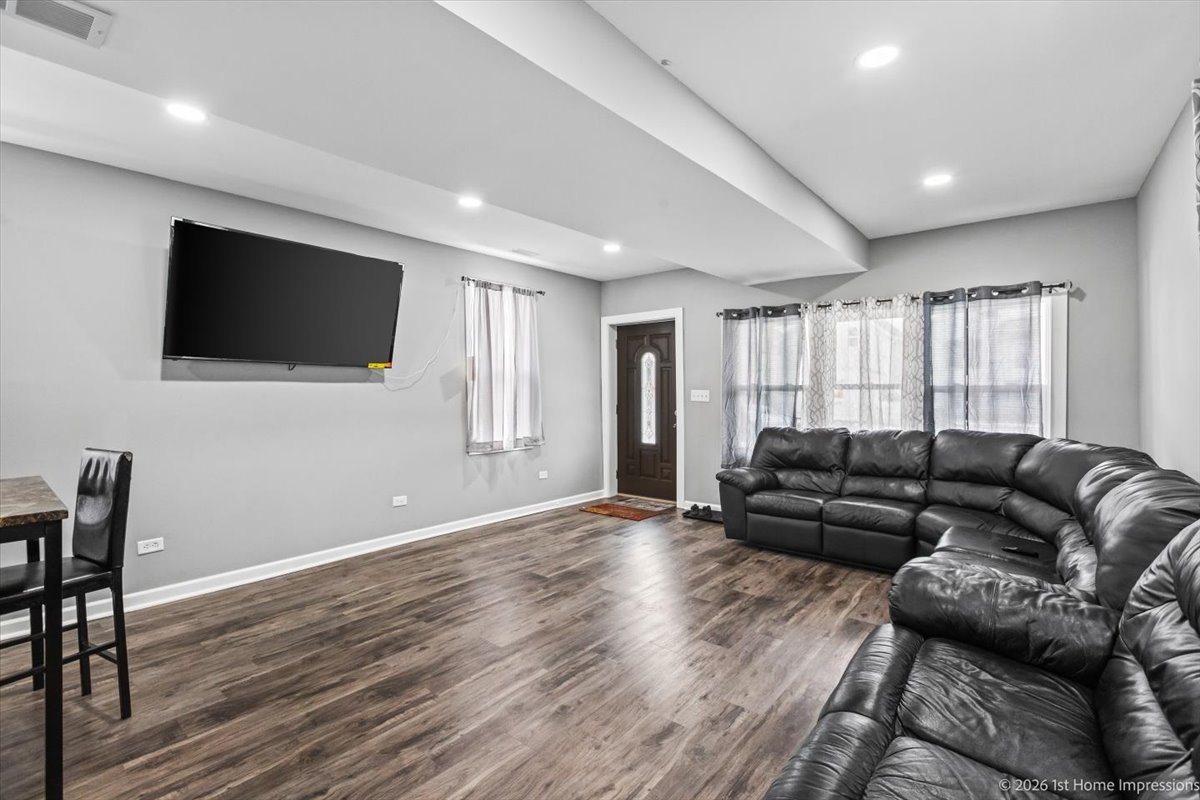 12531 S Honore Street, Calumet Park, IL 60827