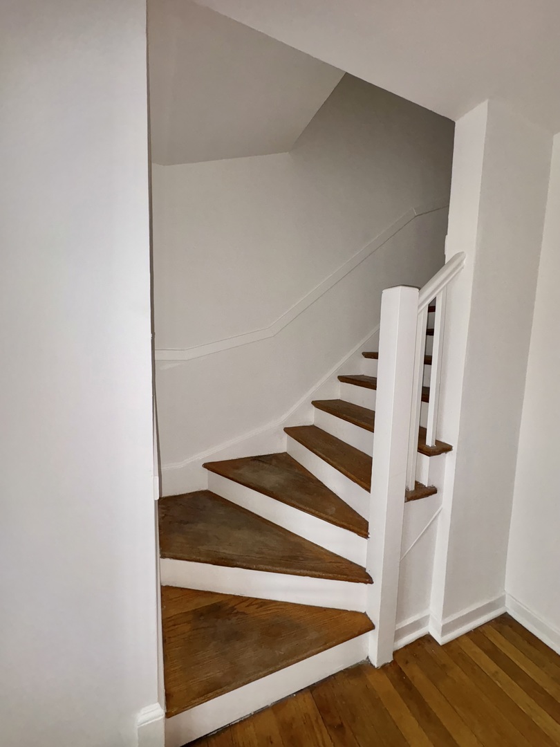 6456 S Lockwood Avenue, Chicago, IL 60638