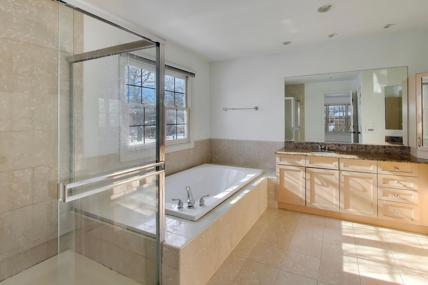 309 Ridge Road, Highland Park, IL 60035