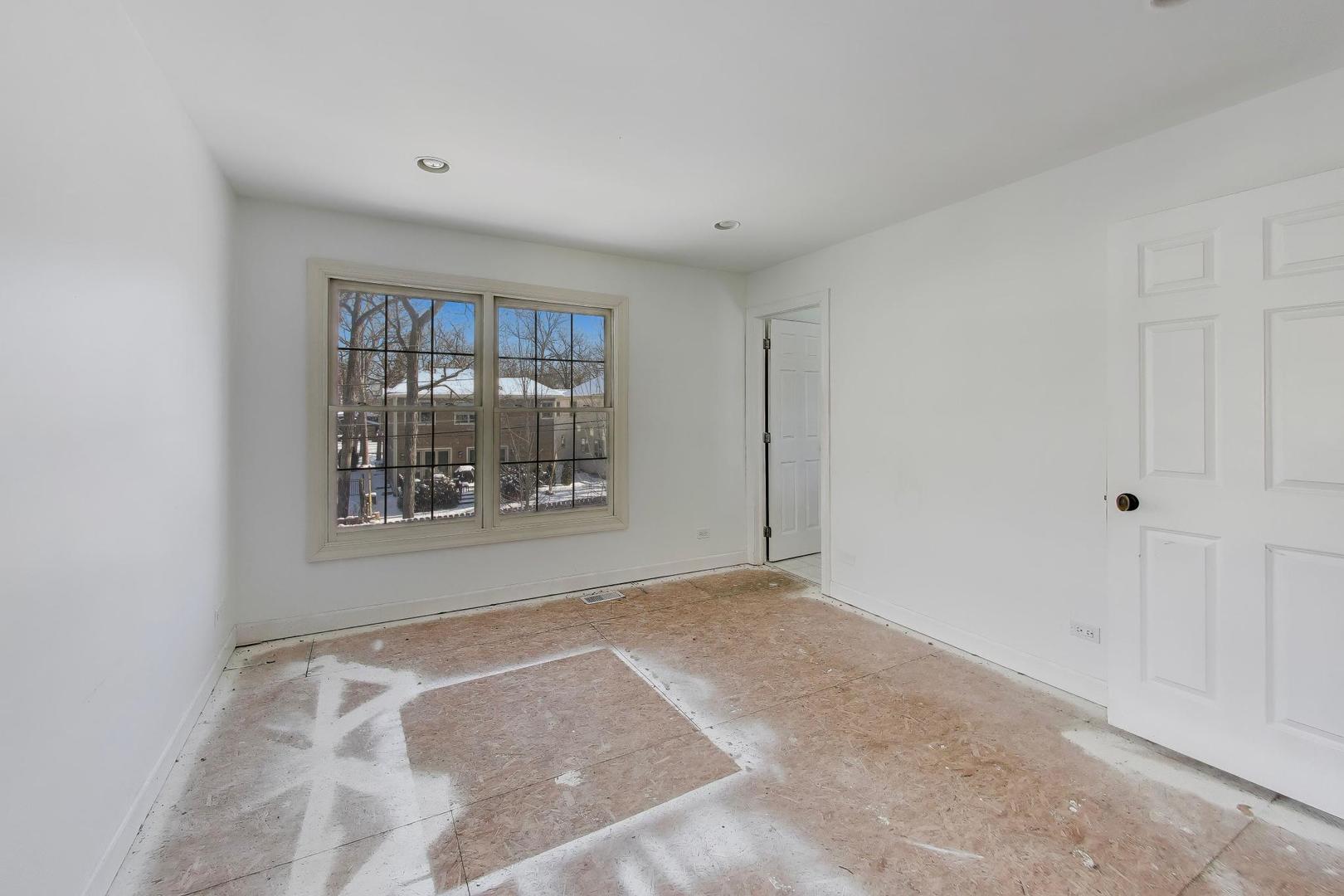 309 Ridge Road, Highland Park, IL 60035