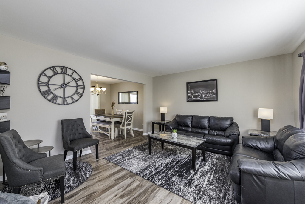 423 Windridge Drive, Round Lake Park, IL 60073