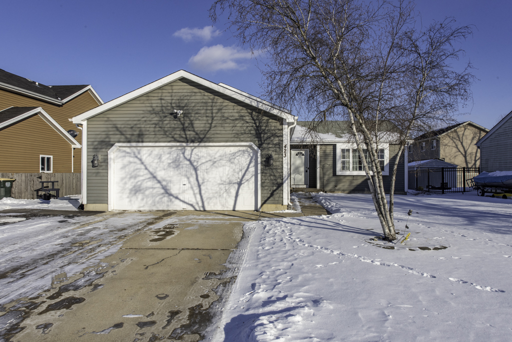 423 Windridge Drive, Round Lake Park, IL 60073