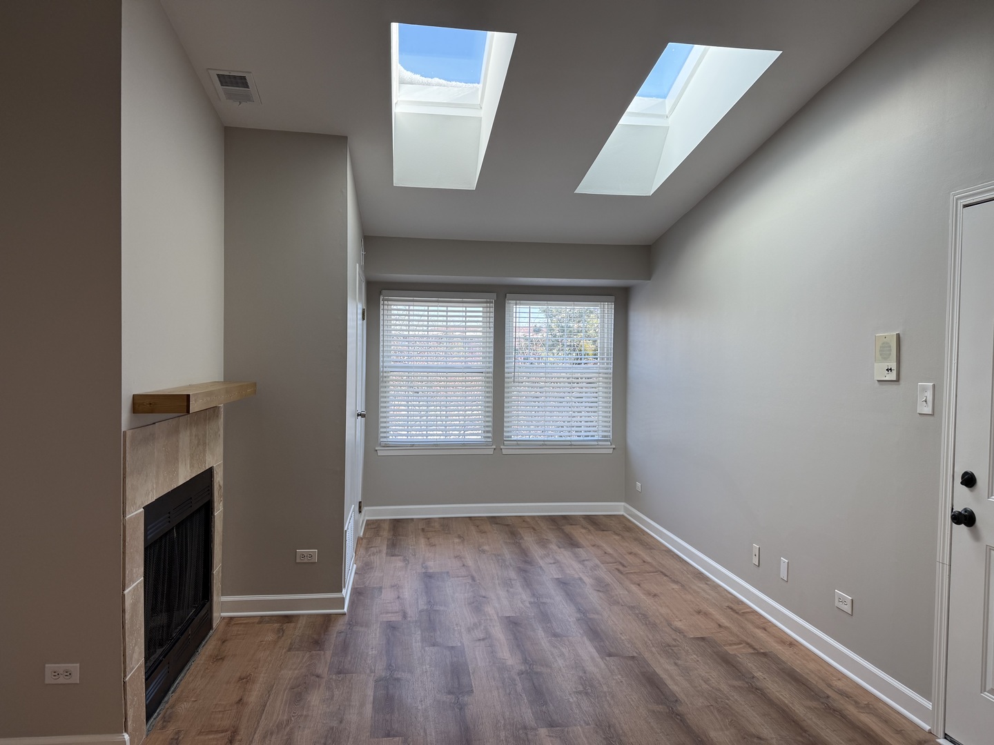 1403 E Wyndham Circle #205, Palatine, IL 60074