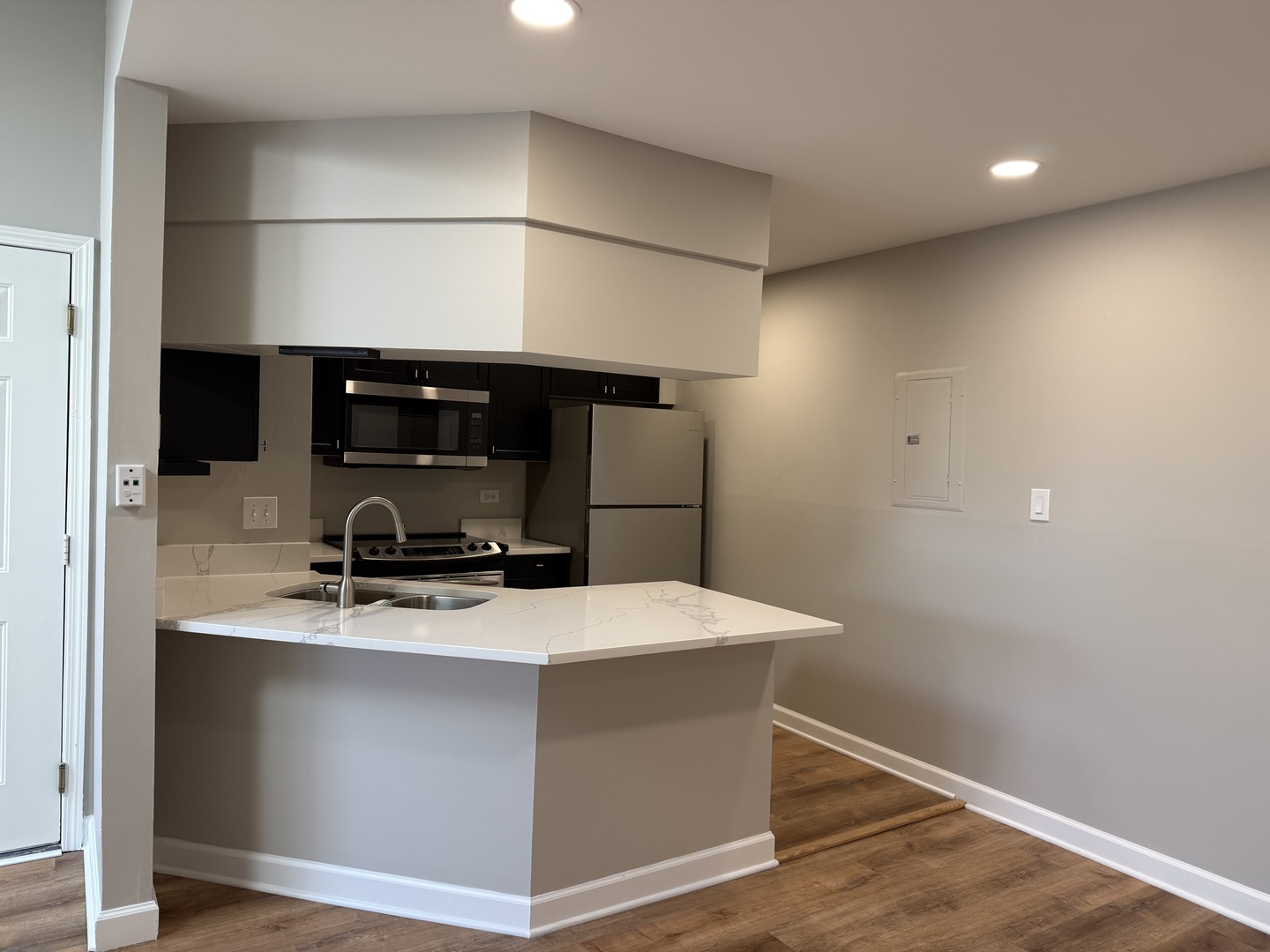 1403 E Wyndham Circle #205, Palatine, IL 60074