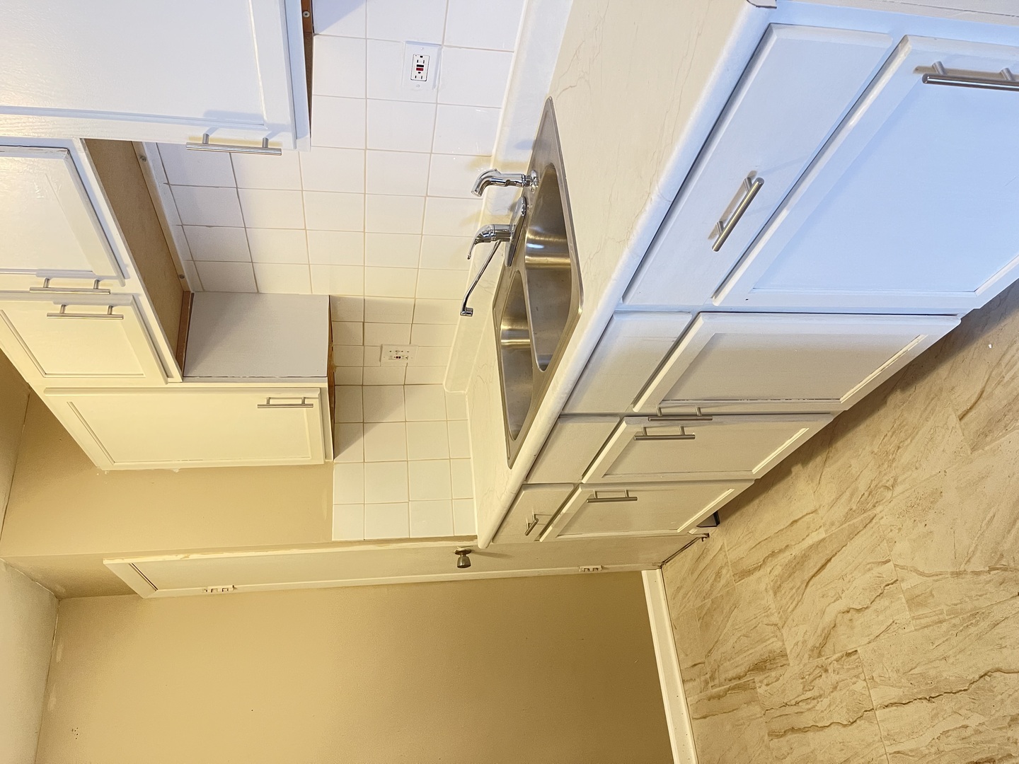 1035 Higgins QuarterS Drive #4-205, Hoffman Estates, IL 60194