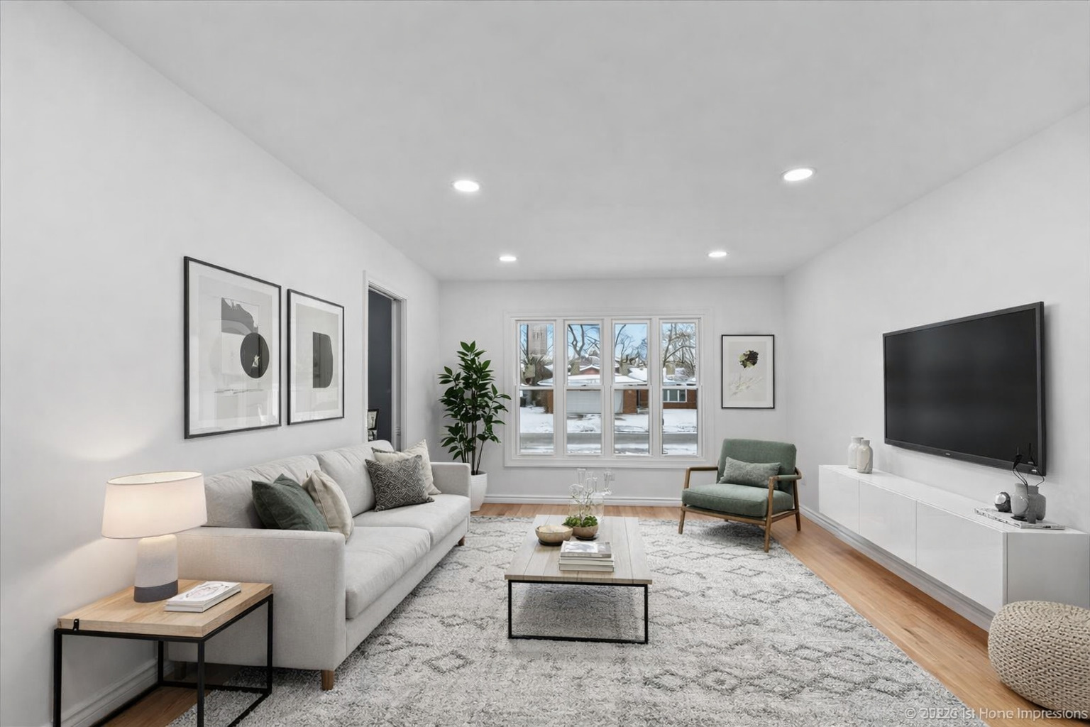 34 E 159th Street, South Holland, IL 60473