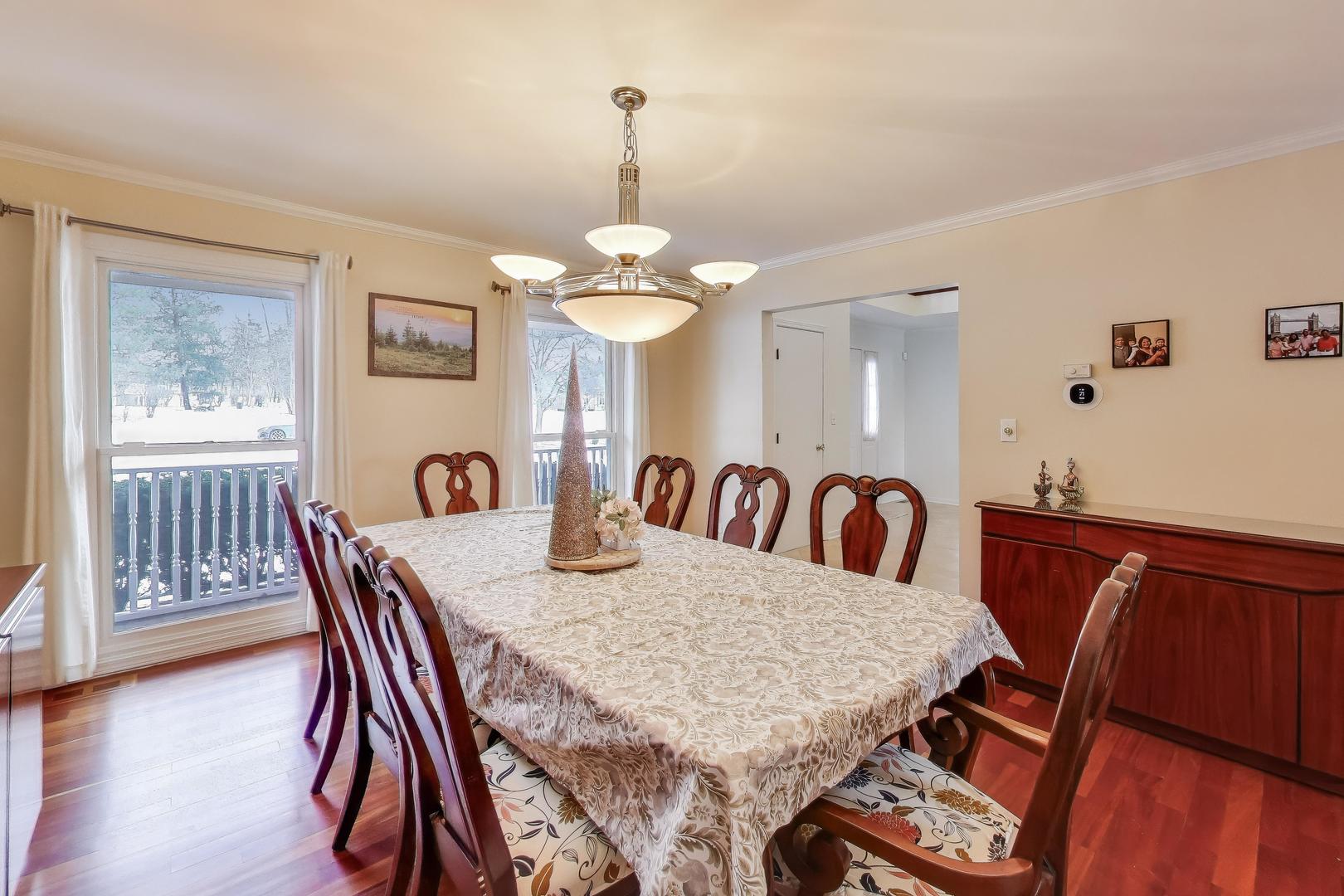 26 Brandywine Road, South Barrington, IL 60010