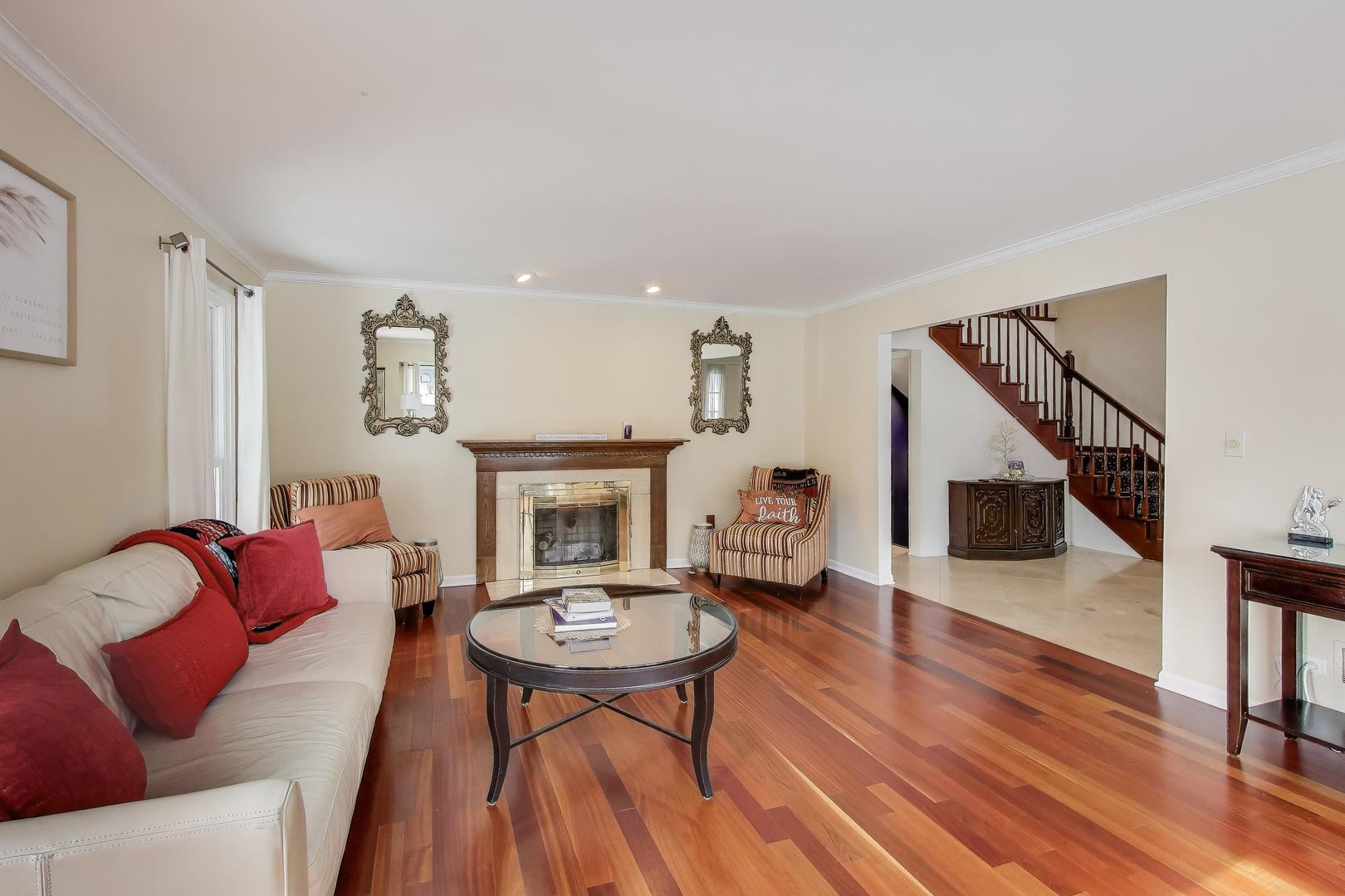 26 Brandywine Road, South Barrington, IL 60010