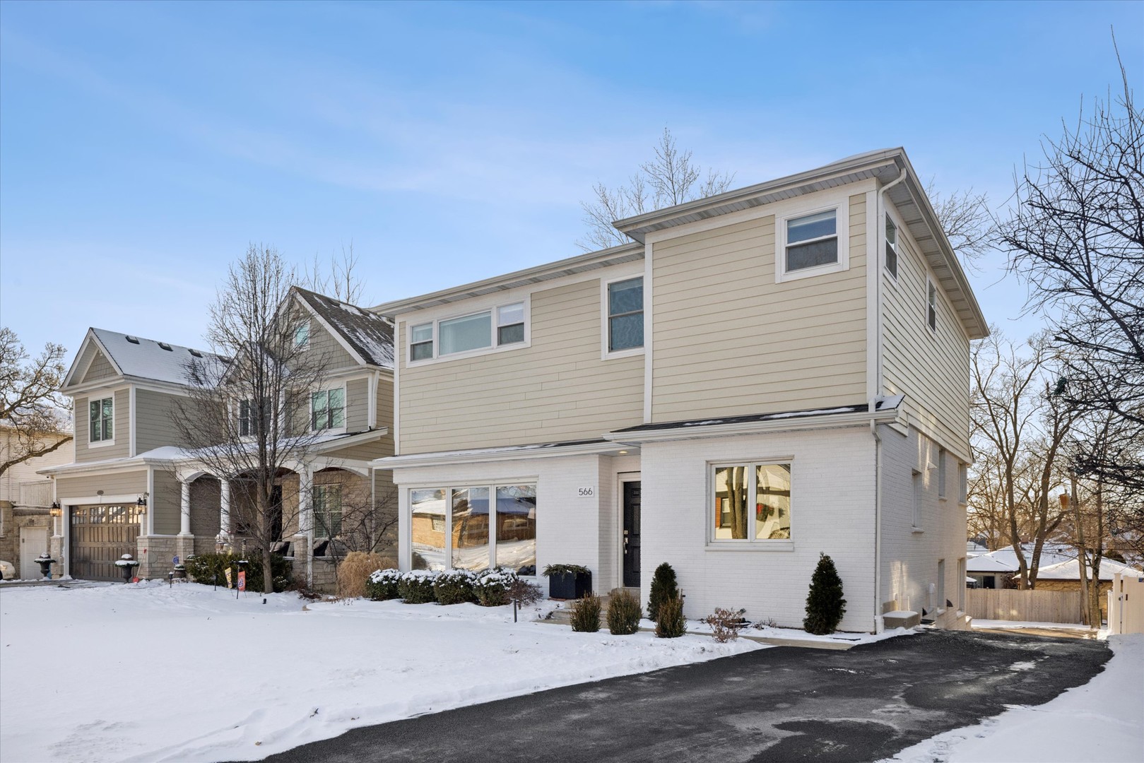 566 S Cedar Avenue, Elmhurst, IL 60126