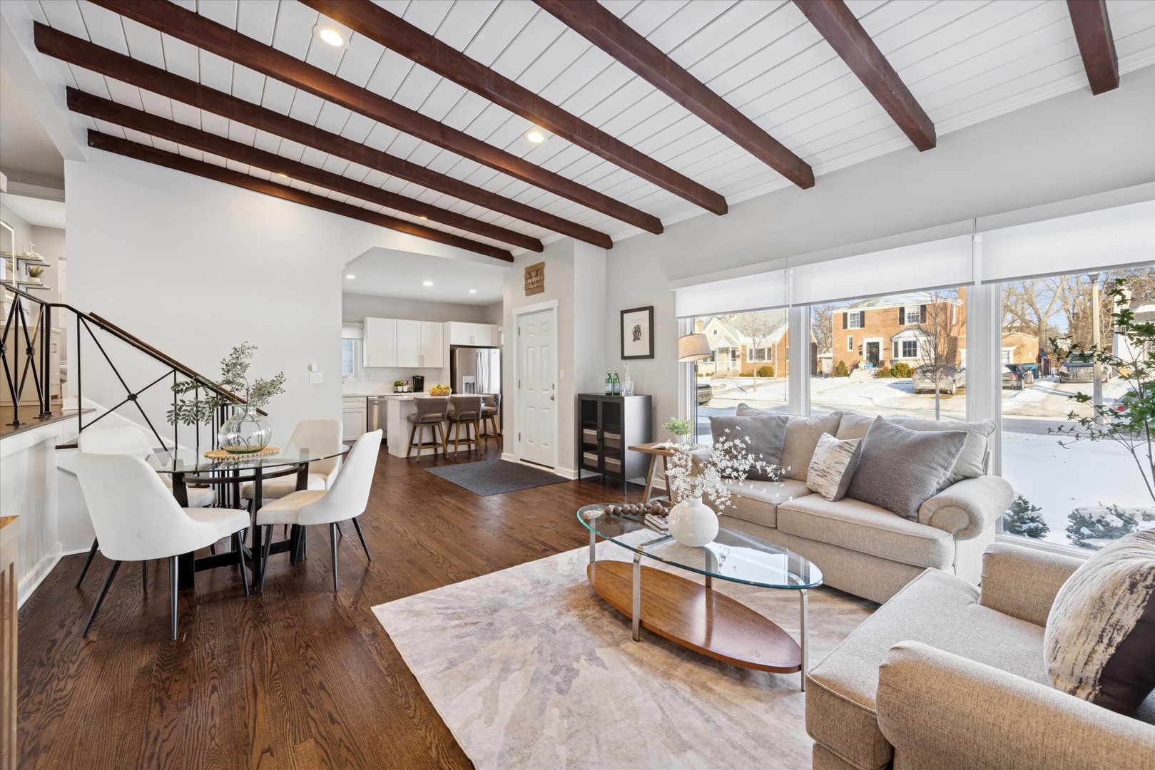 566 S Cedar Avenue, Elmhurst, IL 60126