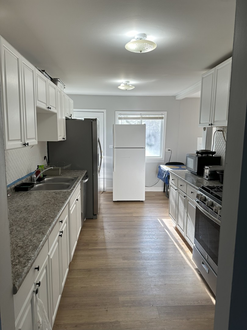 700 CUMBERLAND Street, Hoffman Estates, IL 60194