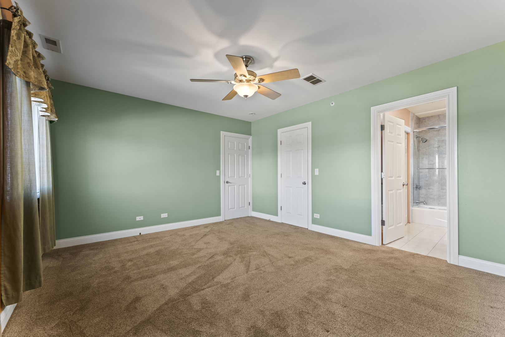 5533 LINCOLN Avenue, Morton Grove, IL 60053