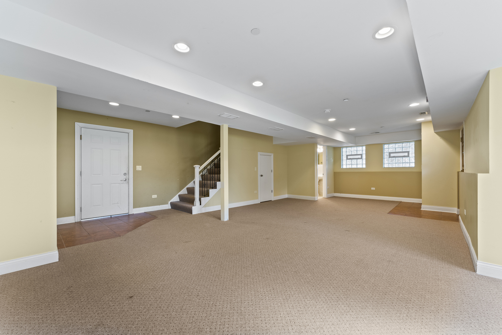 5533 LINCOLN Avenue, Morton Grove, IL 60053